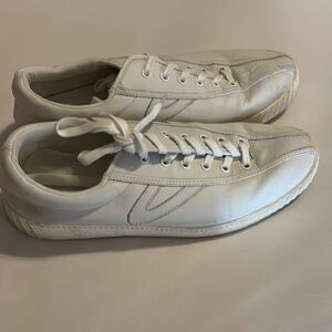 Tretorn White Sneakers Minimalist Design